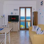 Torrazzo Horizon Retreat- Private Parking & Sea