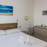 Prázdninový dům Torrazzo Horizon Retreat- Private Parking & Sea *