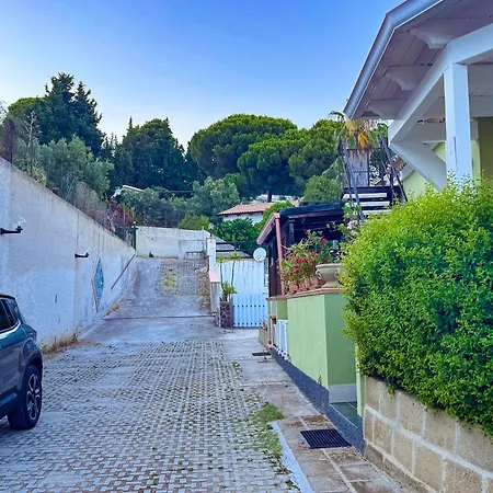 Torrazzo Horizon Retreat- Private Parking & Sea *