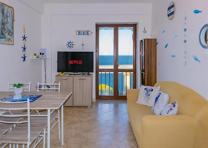 Torrazzo Horizon Retreat- Private Parking & Sea