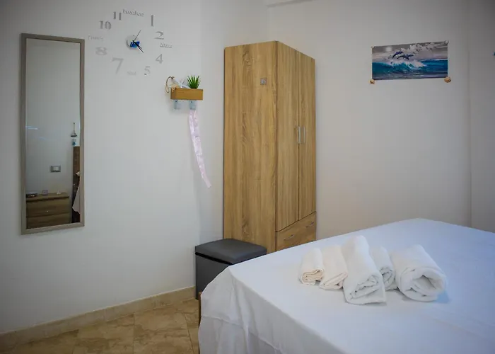 Torrazzo Horizon Retreat- Private Parking & Sea