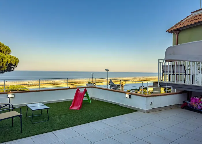 Tatil Evi Torrazzo Horizon Retreat- Private Parking & Sea